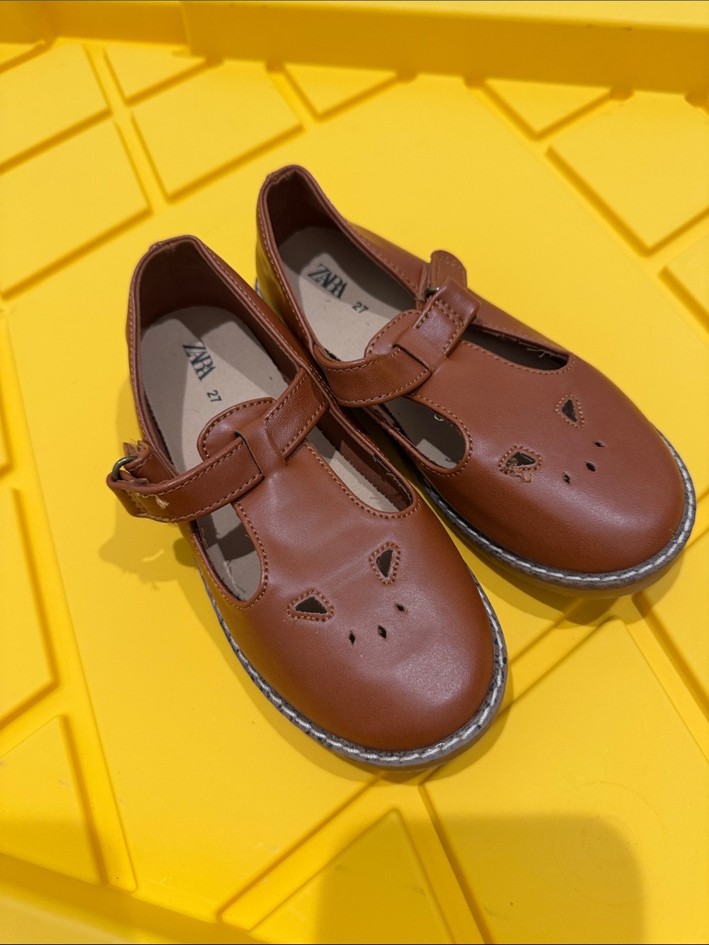 Zara Girls' Brown Mary Jane Shoes with Cutout Detail